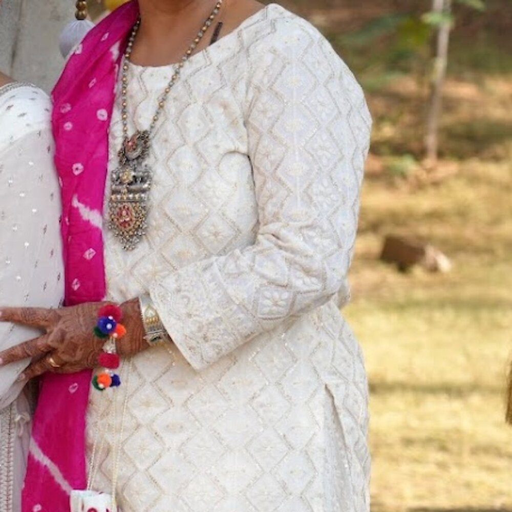 White Chikankari Lehnga - image 6